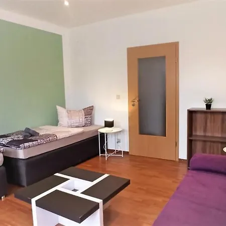 Für Bis Zu 6 Personen Mit Balkon *