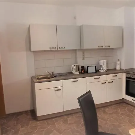 Für Bis Zu 6 Personen Mit Balkon * Halberstadt