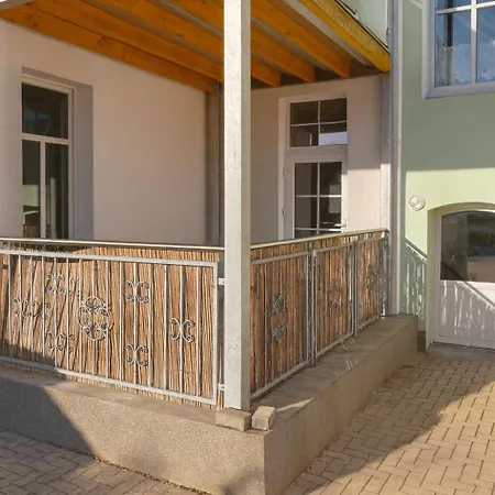 Fuer Bis Zu 6 Personen Mit Balkon *