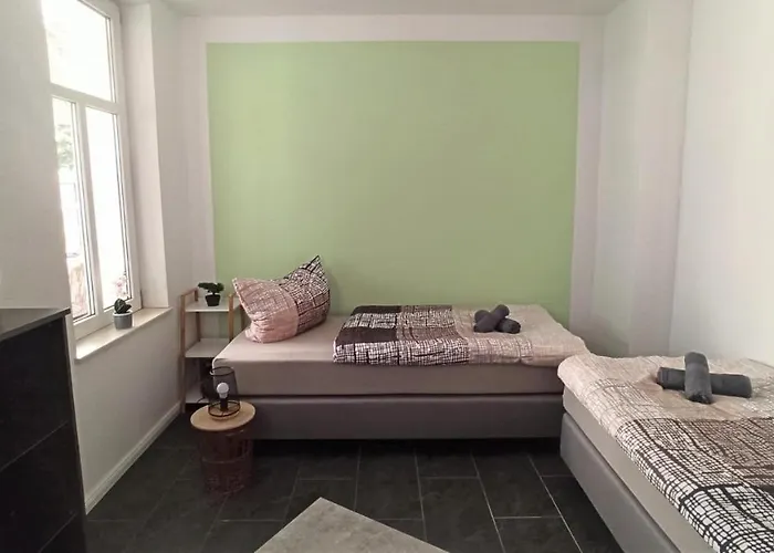 Für Bis Zu 6 Personen Mit Balkon *