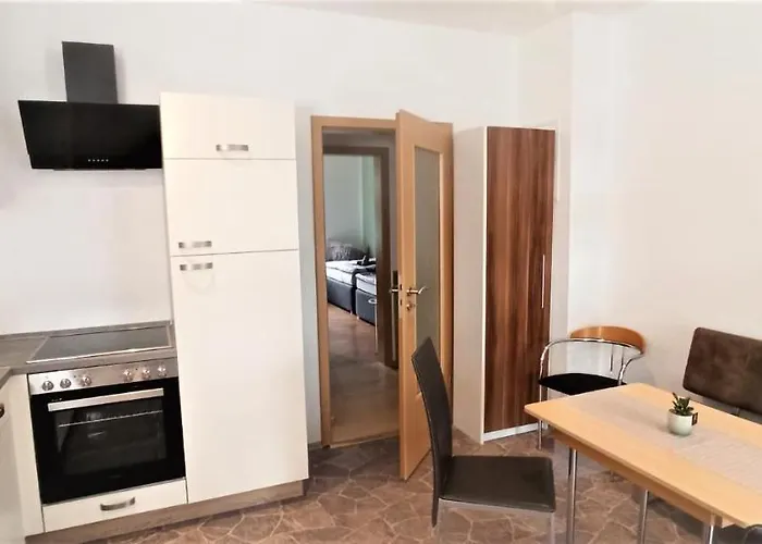 Apartment Für Bis Zu 6 Personen Mit Balkon Halberstadt
